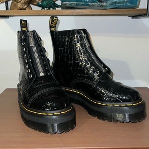 Dr. Martens Sinclair Patent Croc